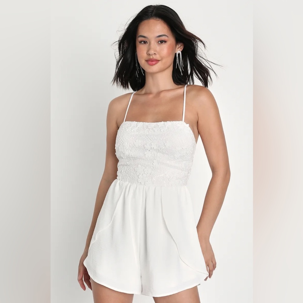 Lulus Love to Dream White Floral Embroidered Sequin Lace-Up Romper small